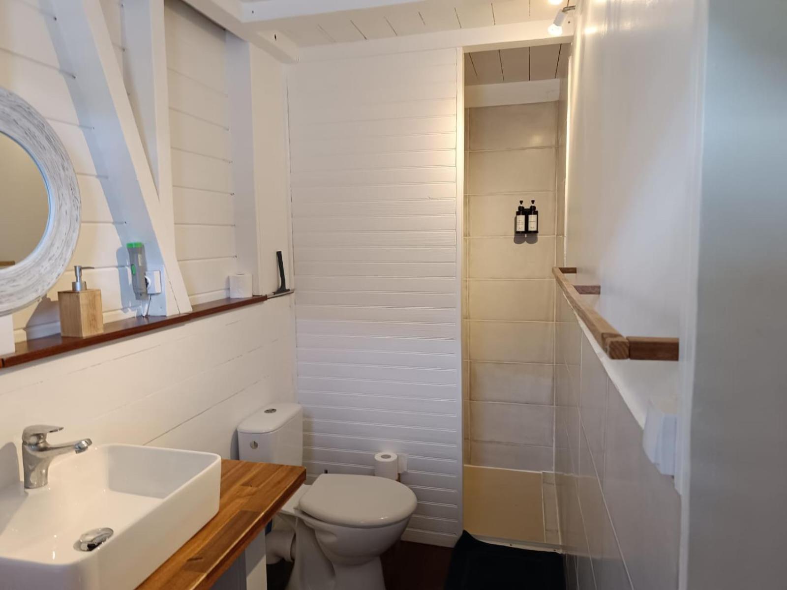Ti Kaz Anoli Cottage En Bois Avec Vue Sur La Baie Terre-de-Bas Exterior foto